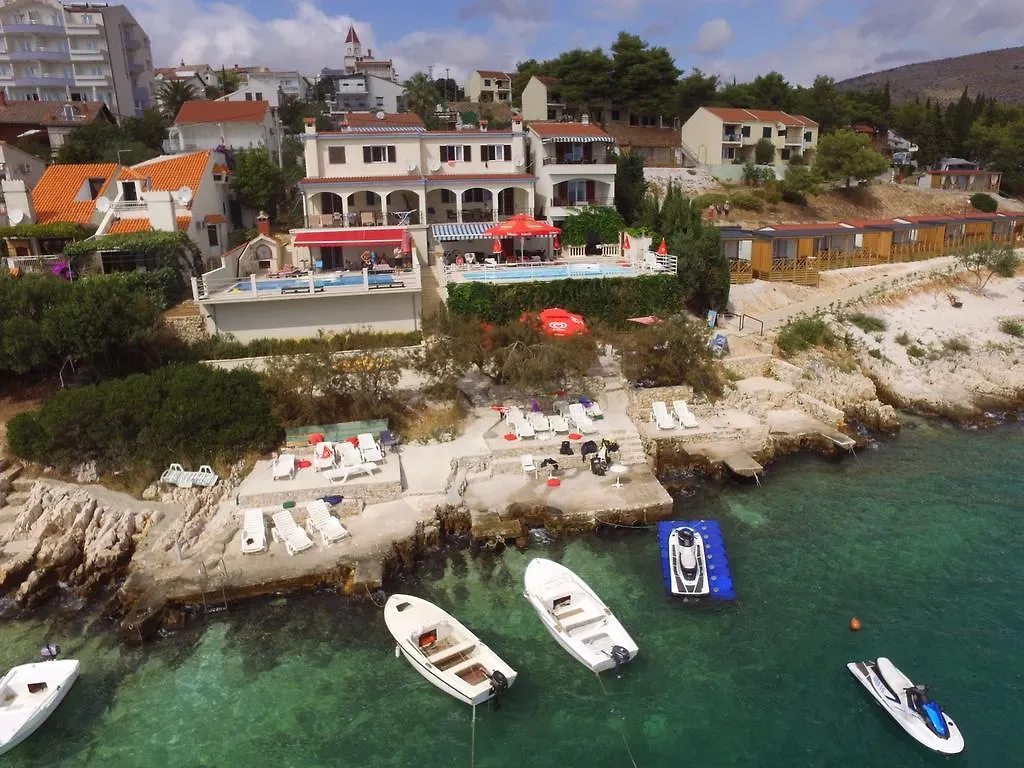 Apartments Villa Marija Seget Vranjica